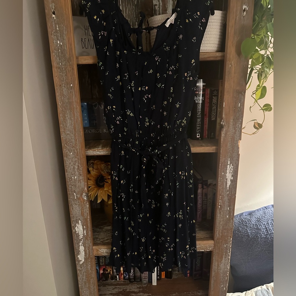 Lauren Conrad short sleeve navy floral dress with tie belt at waist